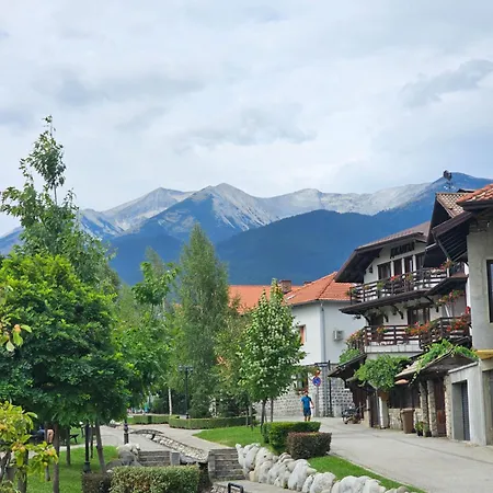 شقة In Out Kosara 4*